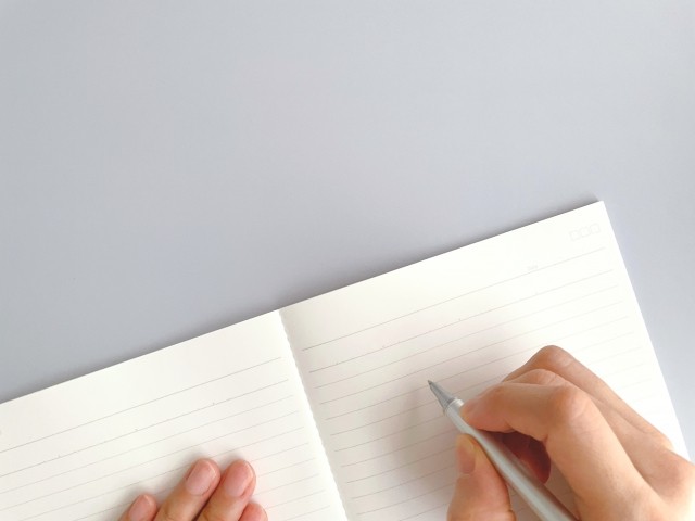 オリジナルの中綴じノートを作る方法